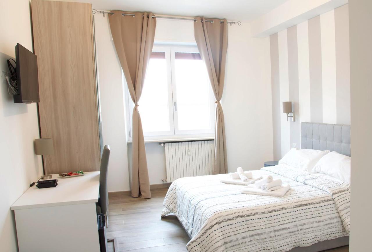 Minerva Rooms Pavia Kültér fotó