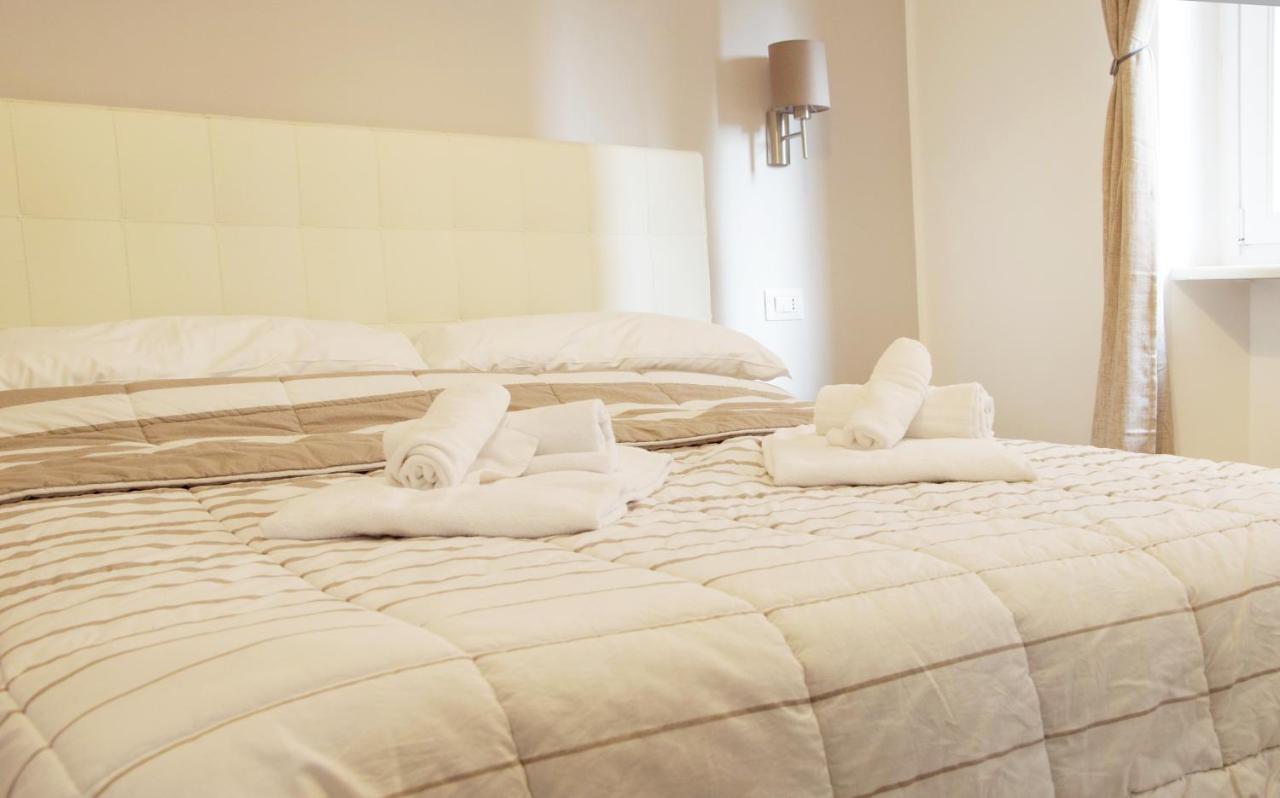 Minerva Rooms Pavia Kültér fotó