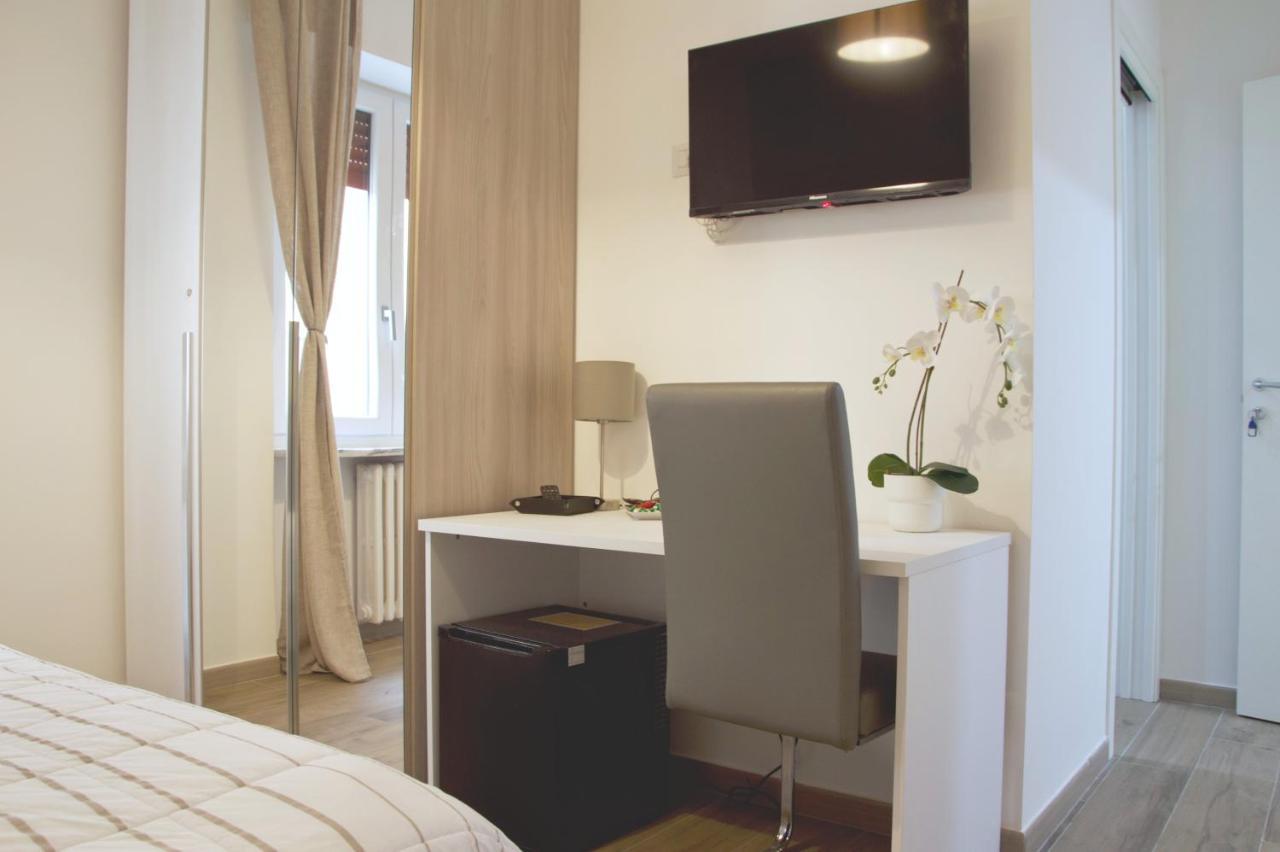 Minerva Rooms Pavia Kültér fotó